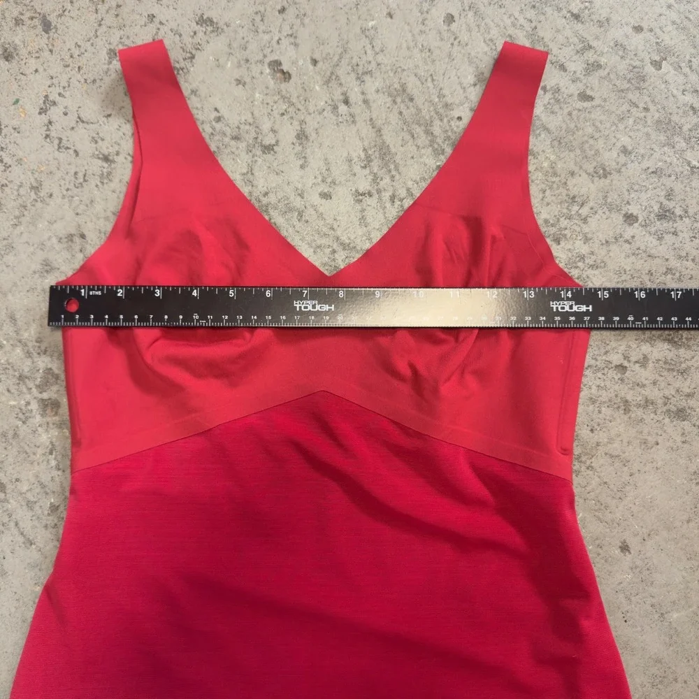 Honeylove LiftWear Cami Red Shaping Tank Top Medium V-Neck Wire-Free Support